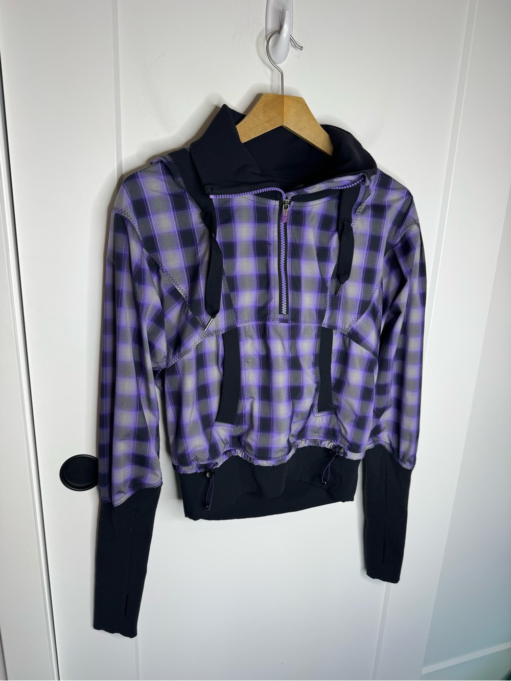 Lululemon Run Reflection Plaid Pullover Oversized Purple Cropped Jacket Size 4